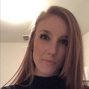 Meet your Posher, Lea